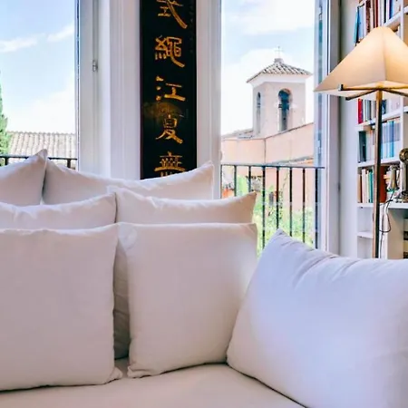 Luxury Art Apartment In Trastevere With Terrace Rome Exterior photo